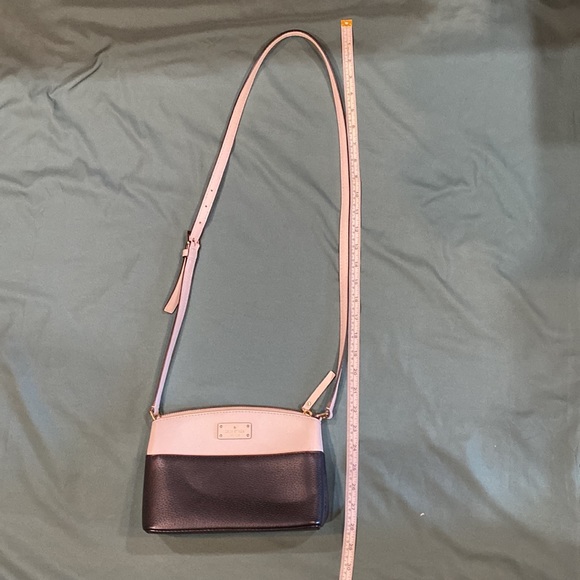 Kate Spade Purse - Picture 4 of 9